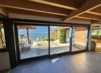 Baie vitrée coulissante — DMS Menuiseries Isère Savoie