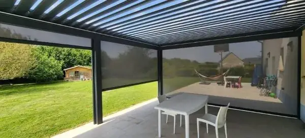Pergola bioclimatique — DMS Menuiseries Isère Savoie