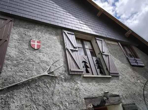 Volets battants — DMS Menuiseries Isère Savoie